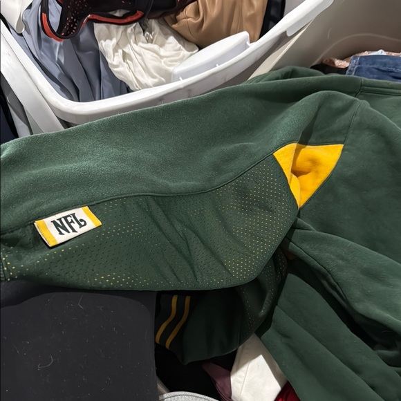 Vintage Green Bay Packers Green and Yellow NFL Sweatshirt - Picture 4 of 7